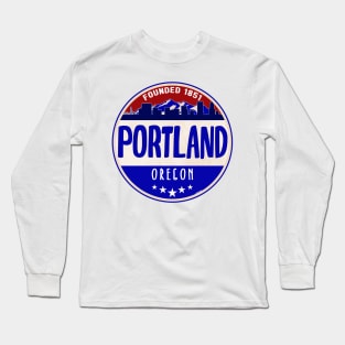 PORTLAND OREGON MOUNT HOOD MOUNTAINS MOUNTAIN VOLCANO Long Sleeve T-Shirt